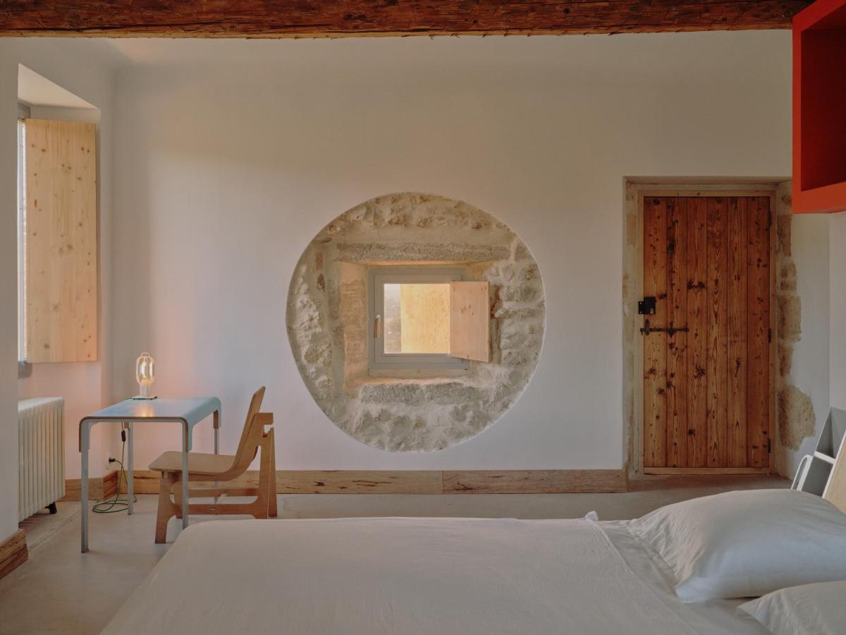 Domaine La Ferme Hi Bride Bed and Breakfast Villelaure Buitenkant foto