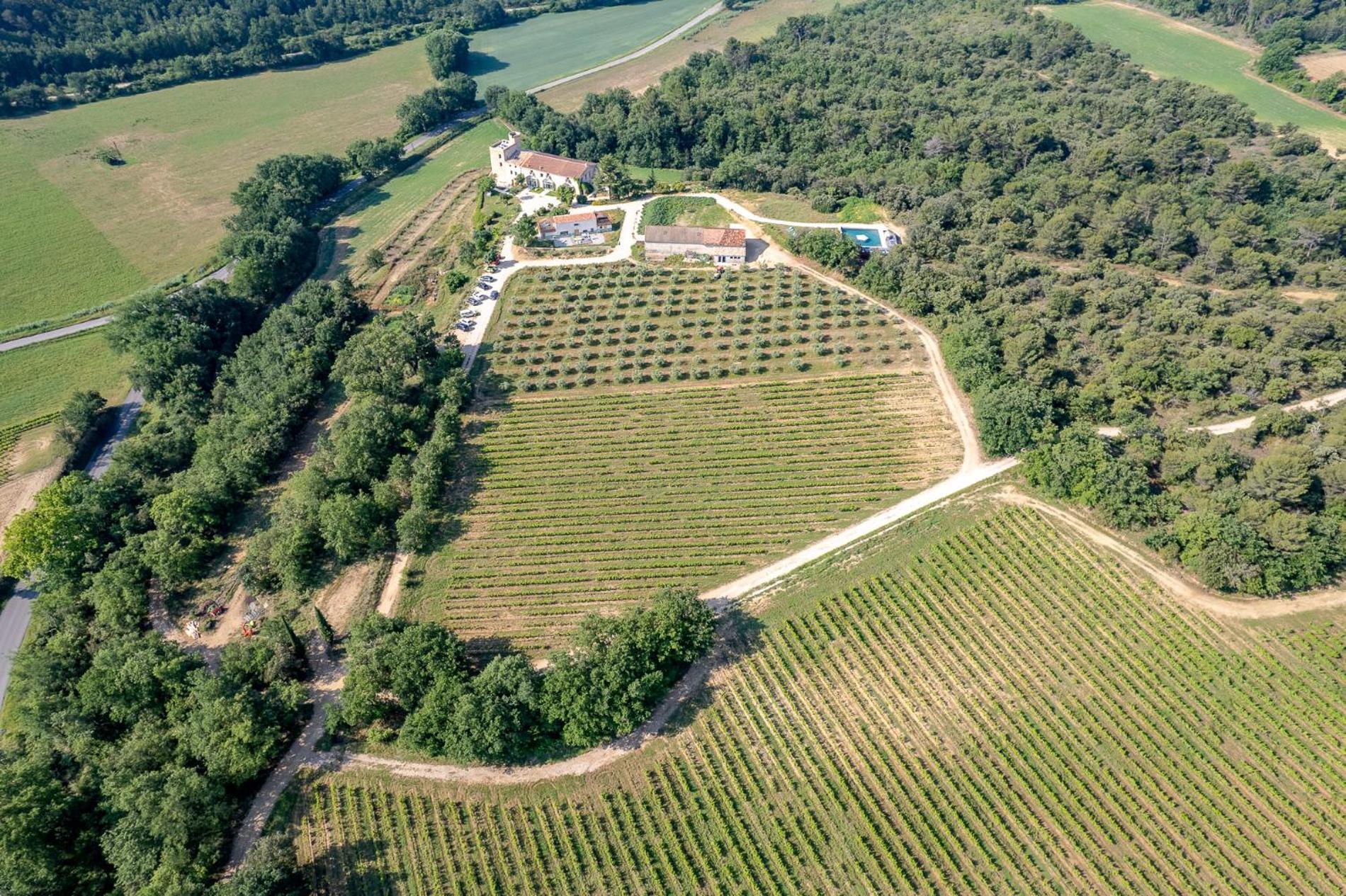 Domaine La Ferme Hi Bride Bed and Breakfast Villelaure Buitenkant foto