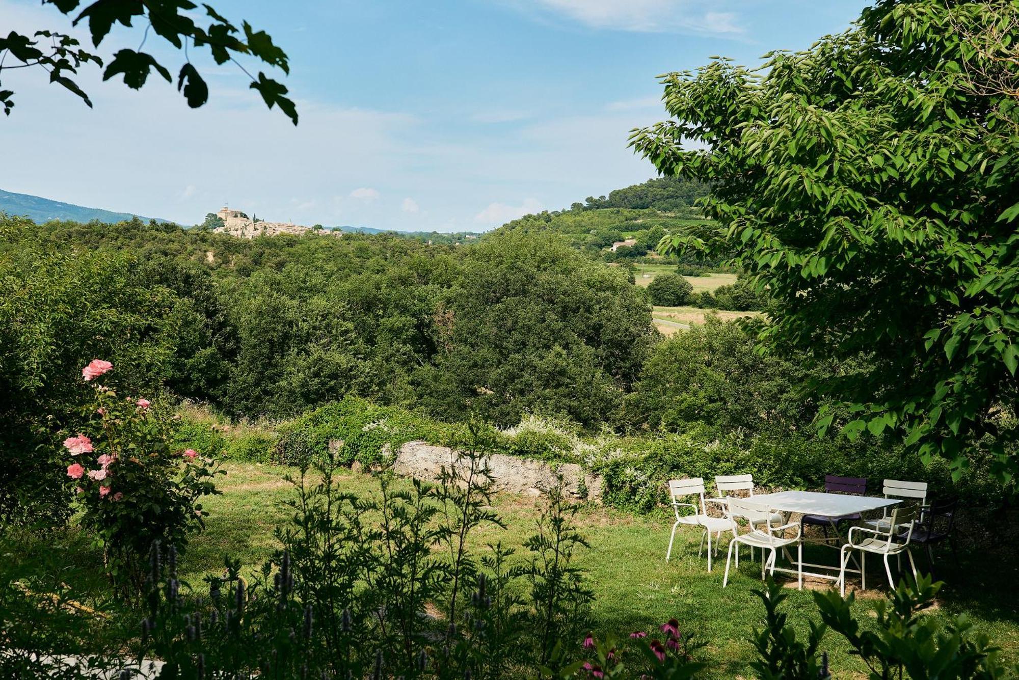 Domaine La Ferme Hi Bride Bed and Breakfast Villelaure Buitenkant foto