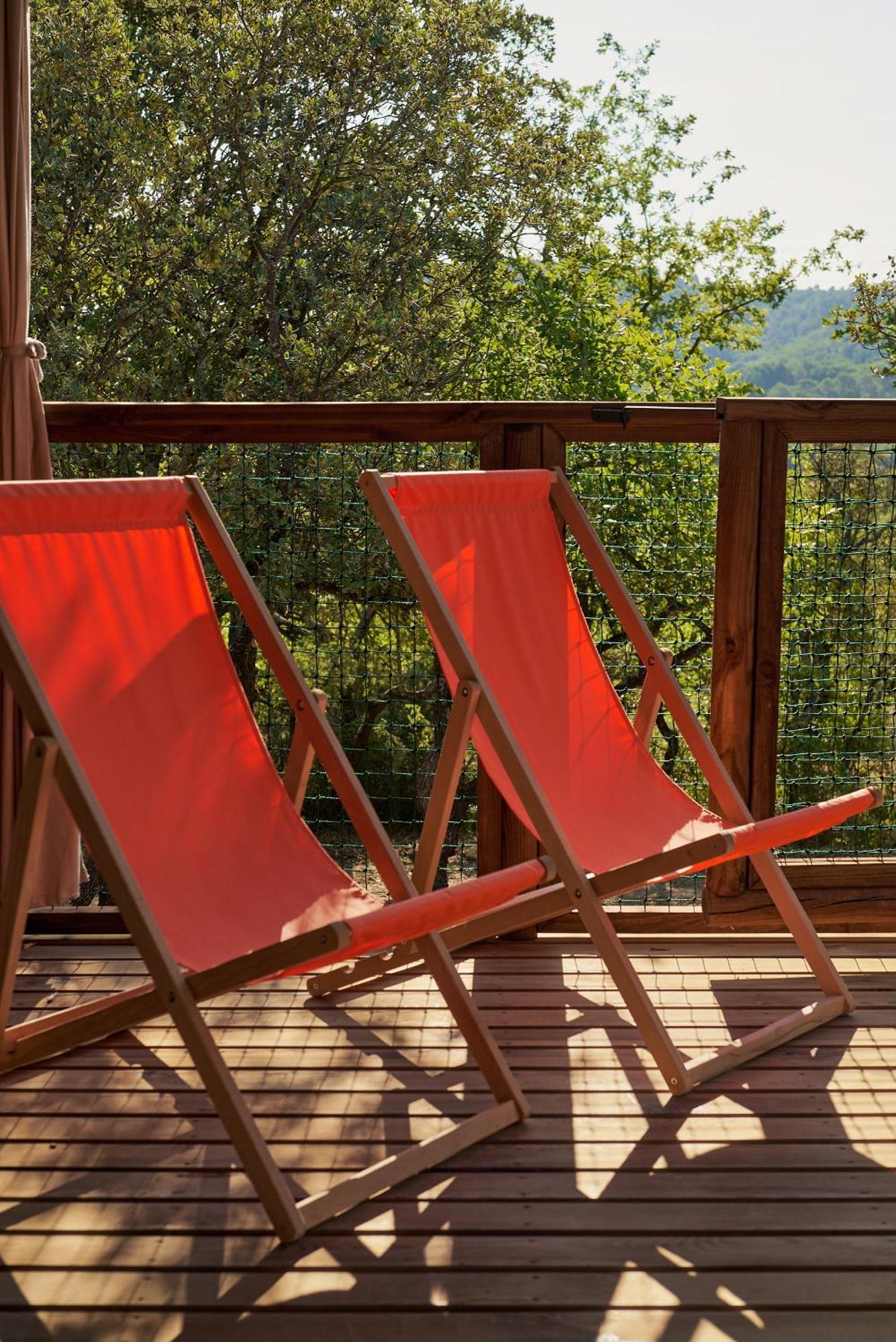 Domaine La Ferme Hi Bride Bed and Breakfast Villelaure Buitenkant foto