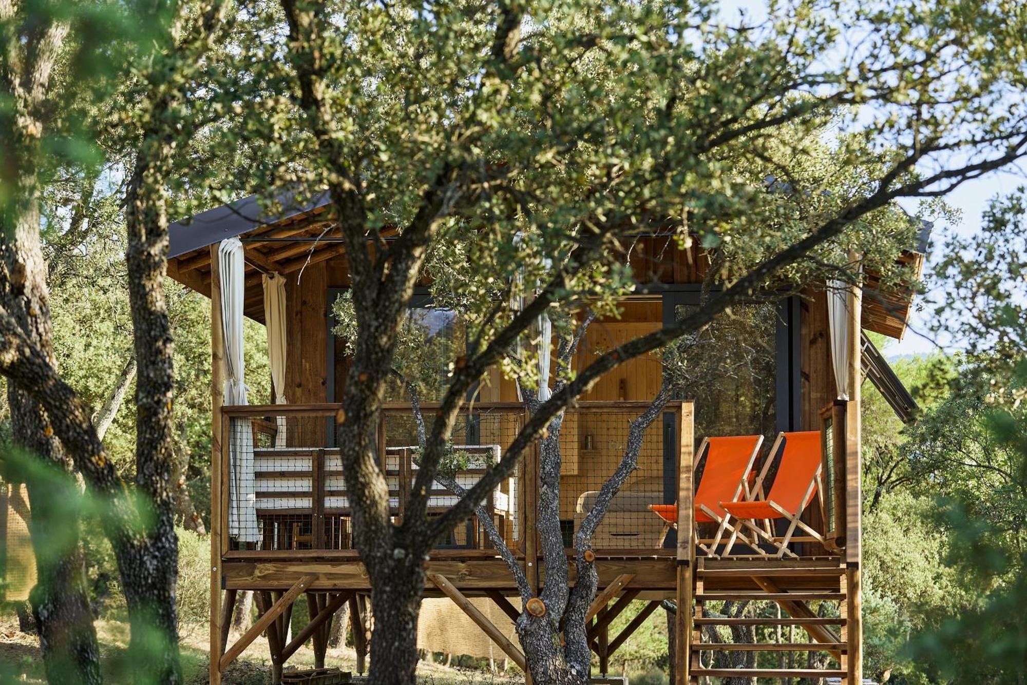 Domaine La Ferme Hi Bride Bed and Breakfast Villelaure Buitenkant foto